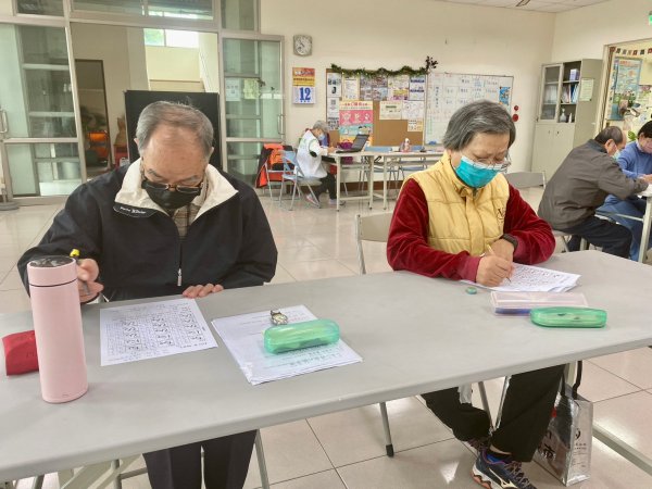 崇善里日常-星期四快樂學日文暨講座與長者共餐活動!!