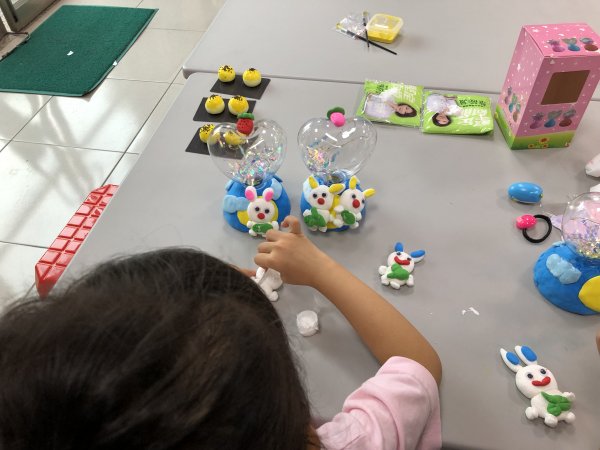 9月3日-崇善里親子青銀家庭日手作黏土同樂會