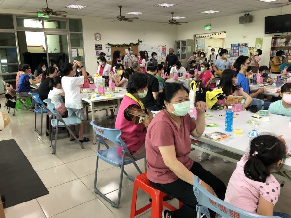 9月3日-崇善里親子青銀家庭日手作黏土同樂會
