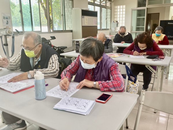 崇善里日常-星期四快樂學日文暨講座與長者共餐活動!!