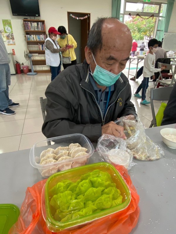 青銀共融~金元寶活動~包個金元寶歡喜迎兔年!!
