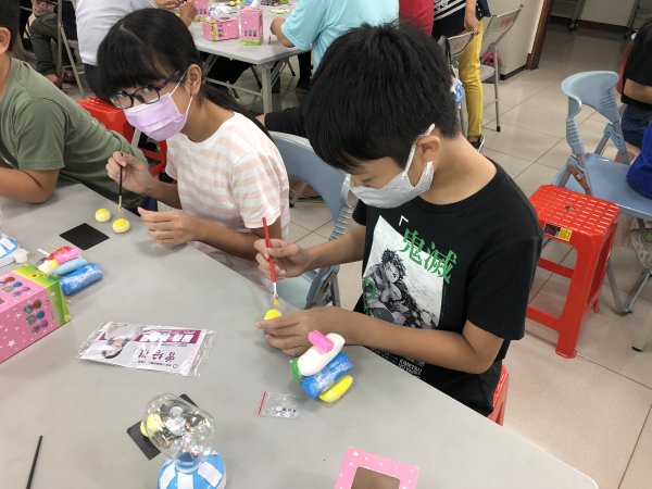 9月3日-崇善里親子青銀家庭日手作黏土同樂會