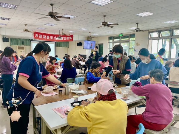 相簿：崇善里歡慶2024年舉辦大型集體包水餃金元寶活動