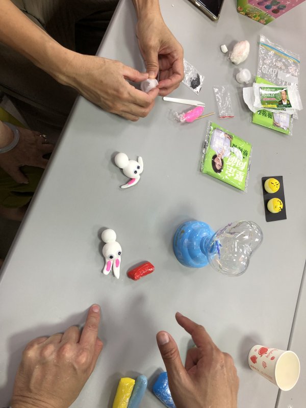 9月3日-崇善里親子青銀家庭日手作黏土同樂會