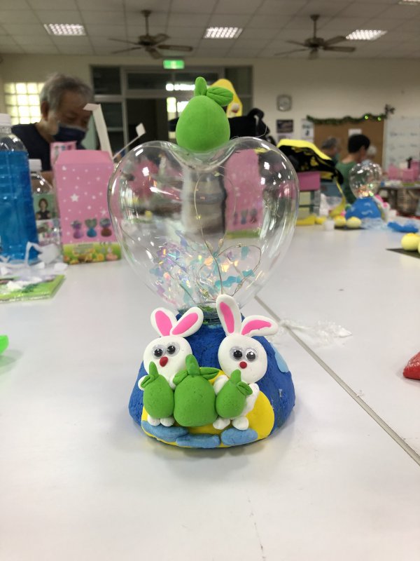 9月3日-崇善里親子青銀家庭日手作黏土同樂會