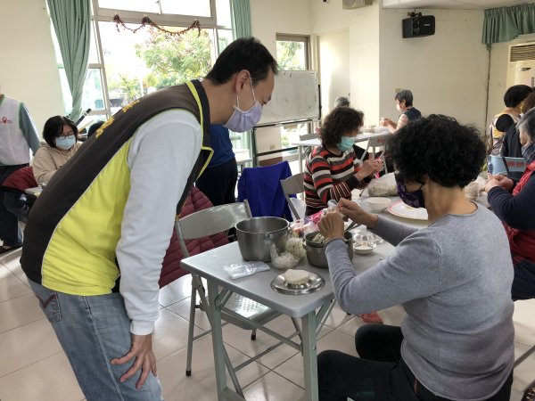 青銀共融~金元寶活動~包個金元寶歡喜迎兔年!!