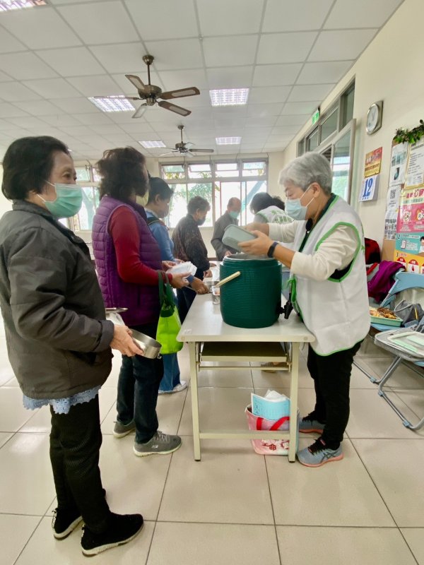 崇善里日常-星期四快樂學日文暨講座與長者共餐活動!!