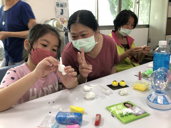 9月3日-崇善里親子青銀家庭日手作黏土同樂會