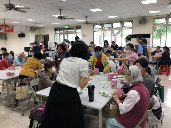 9月3日-崇善里親子青銀家庭日手作黏土同樂會