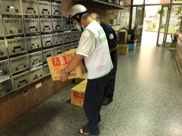 愛心物資再一波！感謝台灣美發展交流協會贈送物資給予里內獨居長者與中低收民