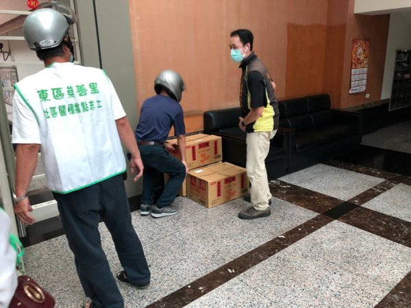 愛心物資再一波！感謝台灣美發展交流協會贈送物資給予里內獨居長者與中低收民