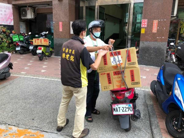愛心物資再一波！感謝台灣美發展交流協會贈送物資給予里內獨居長者與中低收民