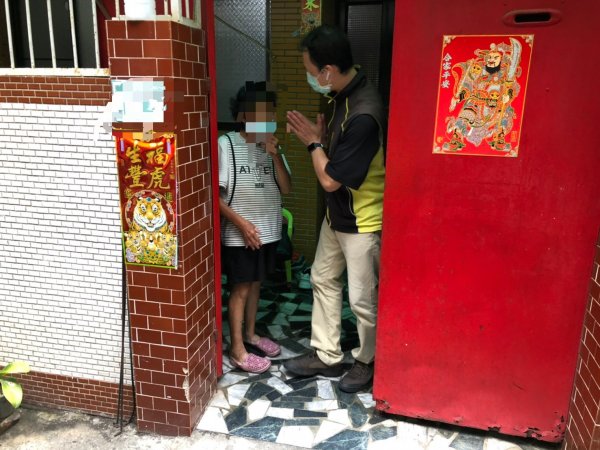 愛心物資再一波！感謝台灣美發展交流協會贈送物資給予里內獨居長者與中低收民