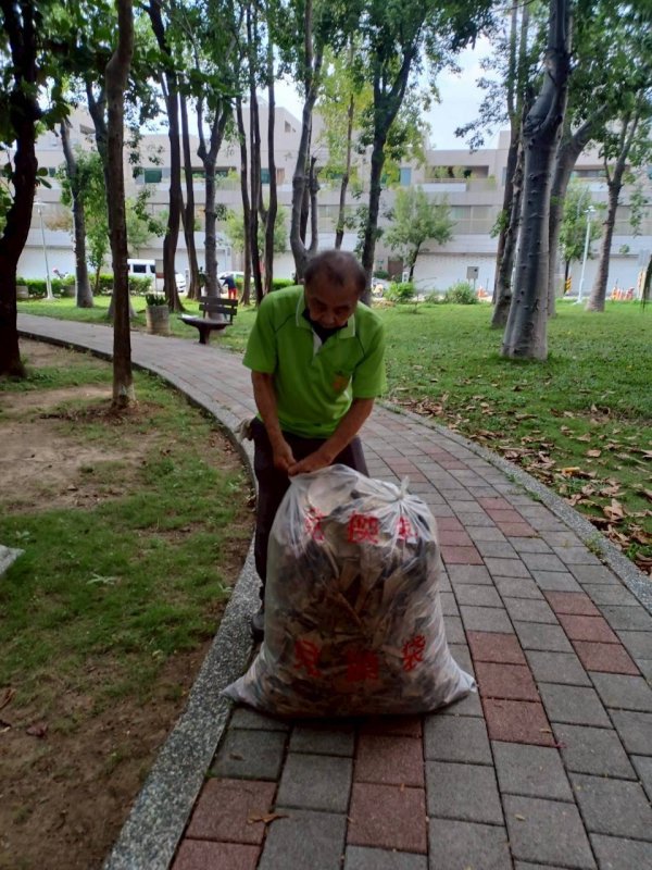 相簿：114年環保志工社區清掃活動