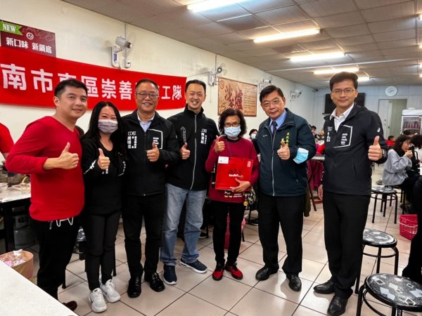 1110225崇善里志工隊新春團拜餐會暨摸彩活動