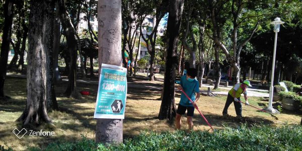 炙熱的陽光普照，一群環保夥伴與學生，利用週六、週日兩天一同打掃崇善公園與街道暨活動中心清潔！