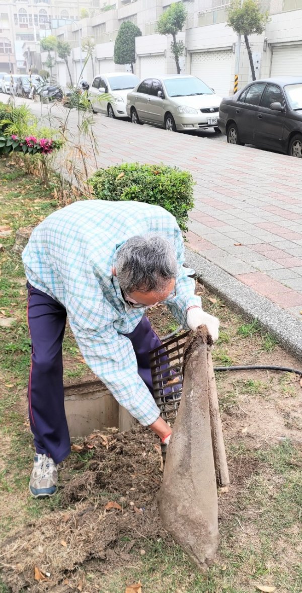 崇善里環保志工三月環境大清掃