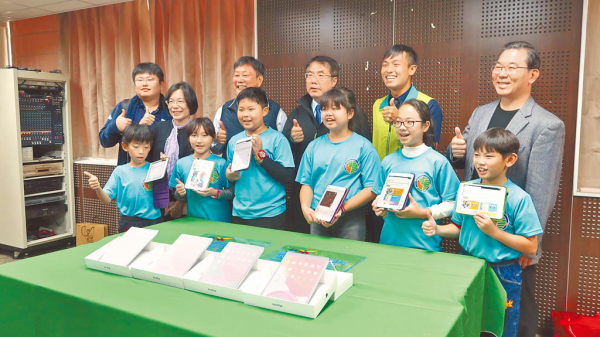 南市發出「停課不停學」動員令 偏鄉學生學習齊到位