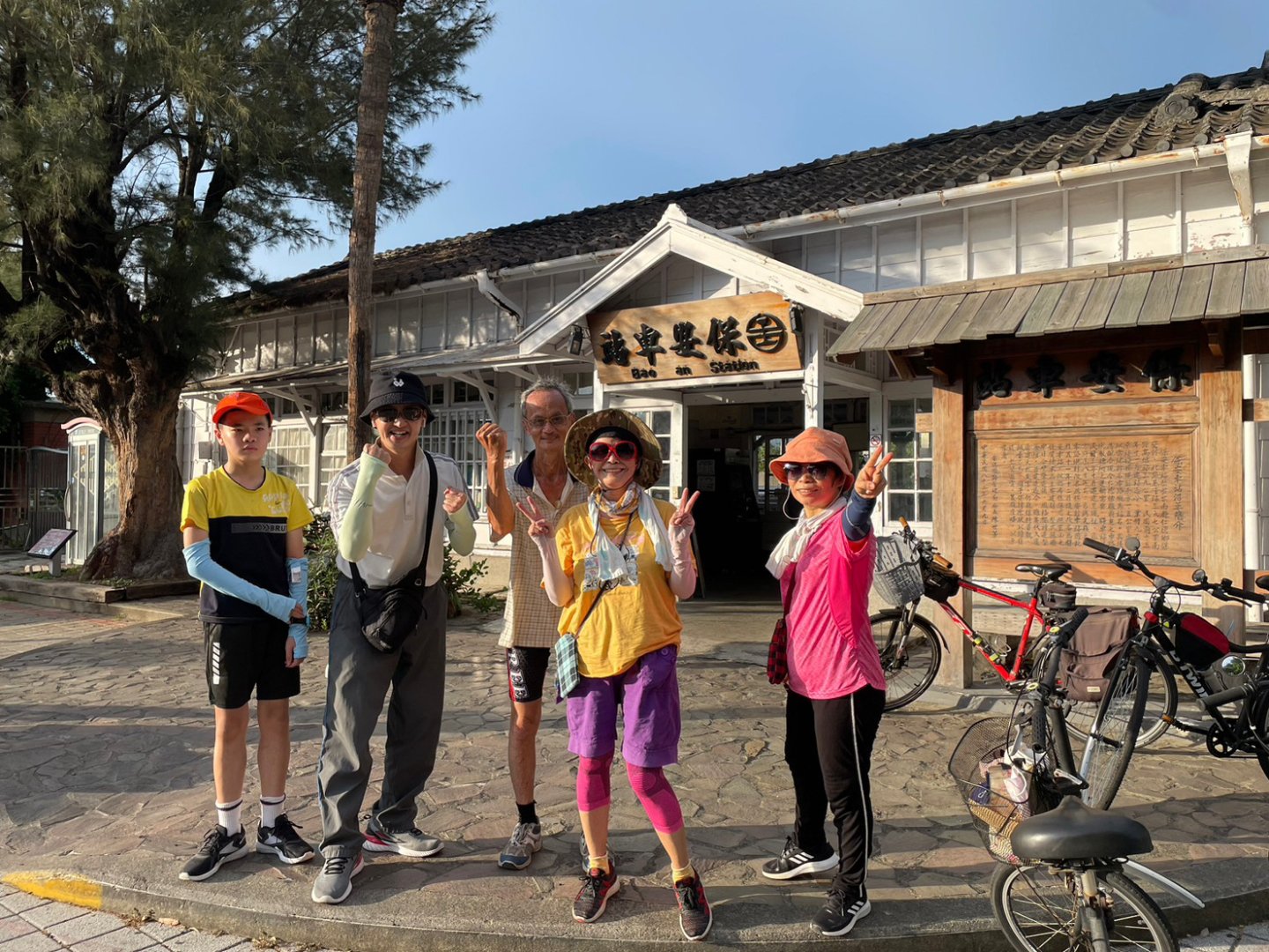 點擊圖標將開啟燈箱顯示內容:line_album_112年6月崇善里親子共騎趣活動_230619_6